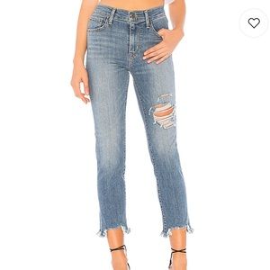 724 Straight Crop in Indigo Pixel
LEVI'S